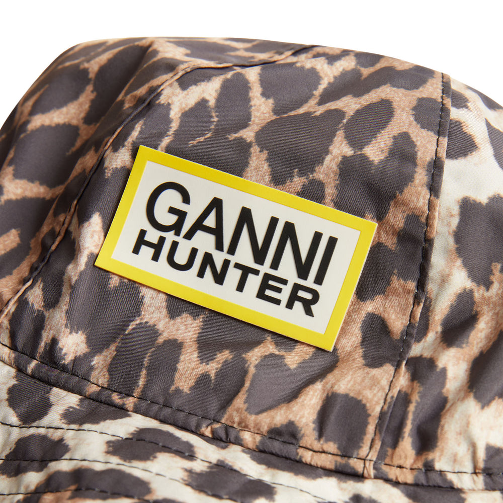 GANNI X HUNTER Waterproof Bucket Hat GANNI Leopard